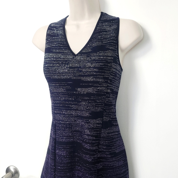 RICKIS Navy Top Ombre Shimmer Assymetrical Hem size M New - Picture 10 of 10